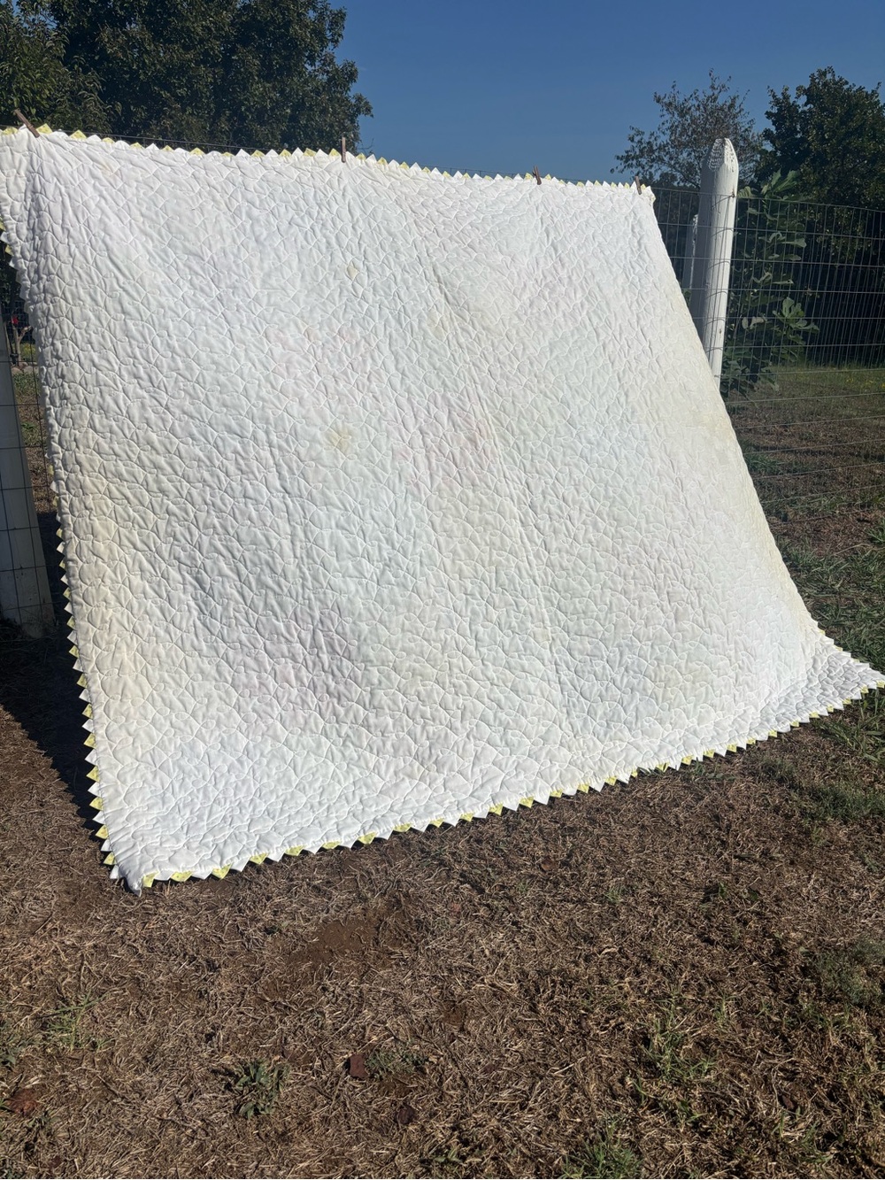 Handmade Yellow Patchwork Prairie Point Quilt - Picture 2 of 9